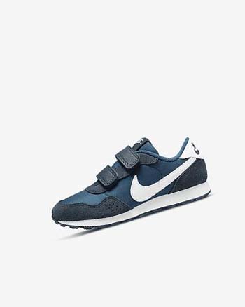 Buty Chłopięce Nike MD Valiant Granatowe Białe | PL_2335