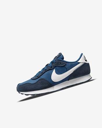 Buty Chłopięce Nike MD Valiant Granatowe Białe | PL_2338