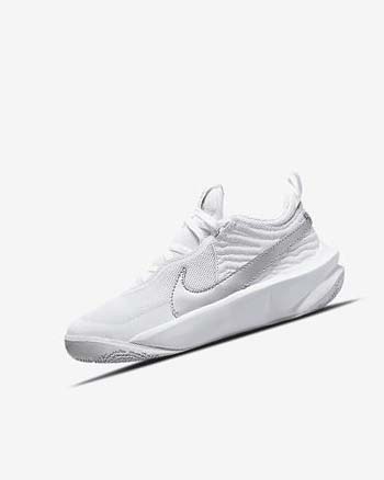 Buty Do Koszykówki Chłopięce Nike Team Hustle D 10 Białe Metal Srebrne | PL_1121