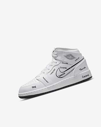 Trampki Chłopięce Nike Air Jordan 1 Mid Białe Czarne | PL_5540