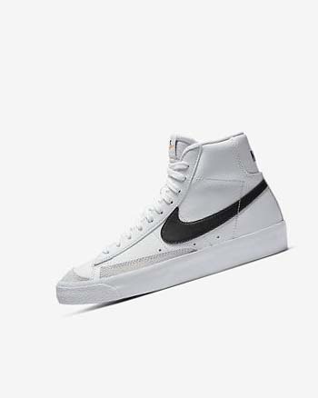 Trampki Chłopięce Nike Blazer Mid '77 Białe Pomarańczowe Czarne | PL_4644