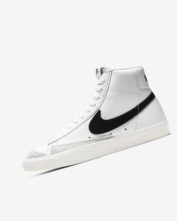 Trampki Damskie Nike Blazer Mid '77 Vintage Białe Koralowe Czarne | PL_2496
